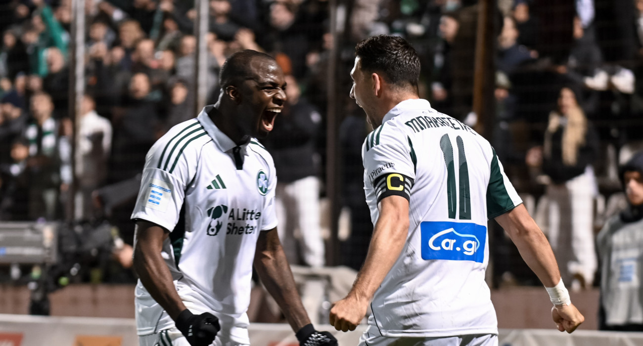 Τεττέη και Μπακασέτας πανηγυρίζουν έξαλλα / Πηγή: Eurokinissi