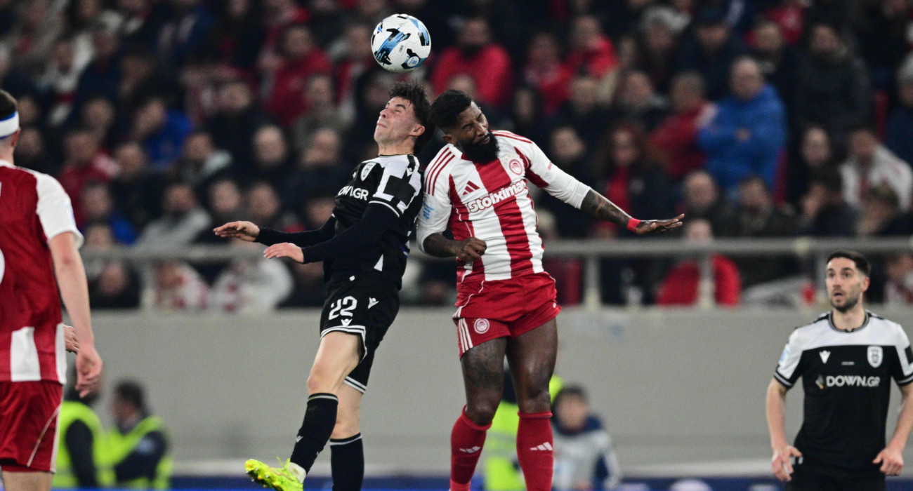 Ροντινέι και Μπιάνκο σε μία από τις πολλές μονομαχίες του ντέρμπι / Πηγή: Eurokinissi