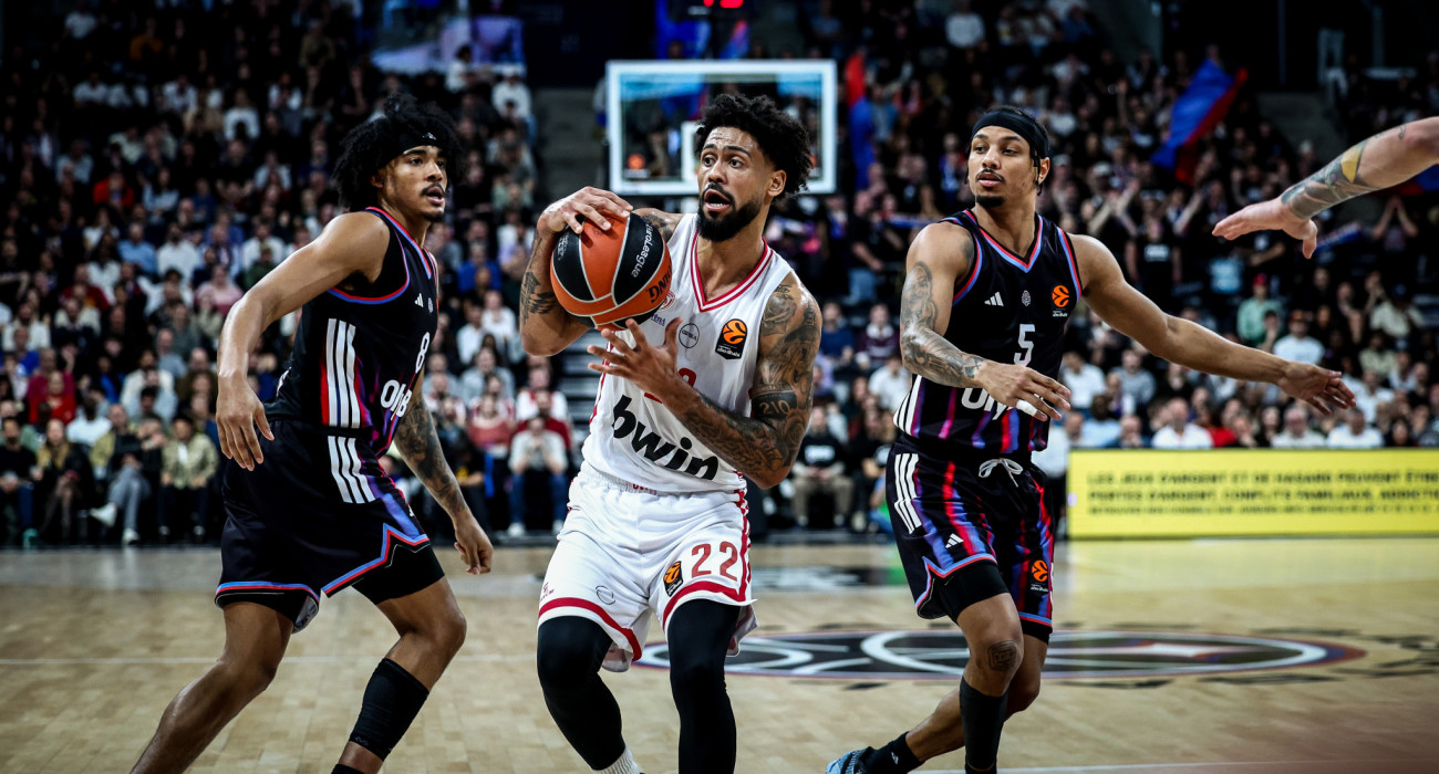 Ο Τάιλερ Ντόρσεϊ κόντρα στην Παρί / Πηγή: Eurokinissi