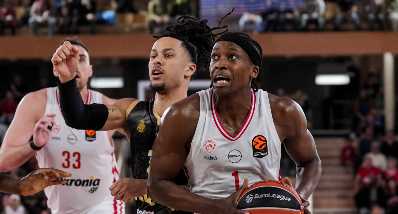 Ο Φρανκ Νιλικίνα στην αναμέτρηση με τη Μονακό / Πηγή: Eurokinissi