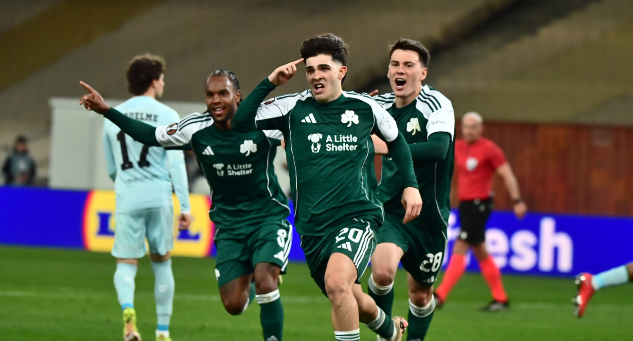 Ο Βισέντε Ταμπόρδα σε έξαλλους πανηγυρισμούς μετά το νικητήριο γκολ με την Μπέτις / Πηγή: Eurokinissi