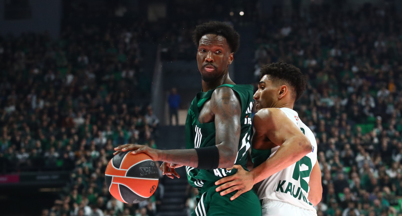 Ο Νάιτζελ Χέιζ - Ντέιβις στο ματς του Παναθηναϊκού με τη Ζαλγκίρις/Πηγή: Eurokinissi