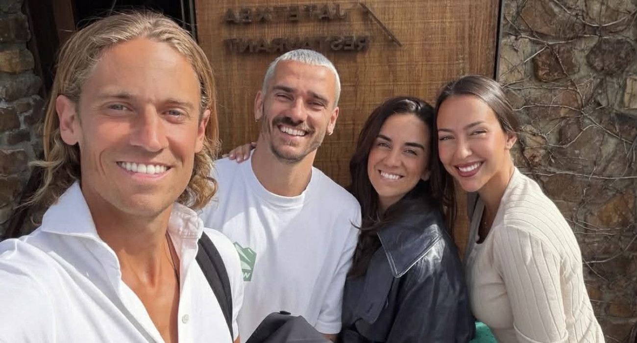 Ο Γιορέντε και ο Γκριεζμάν με τις γυναίκες τους/ Πηγή: marcosllorente