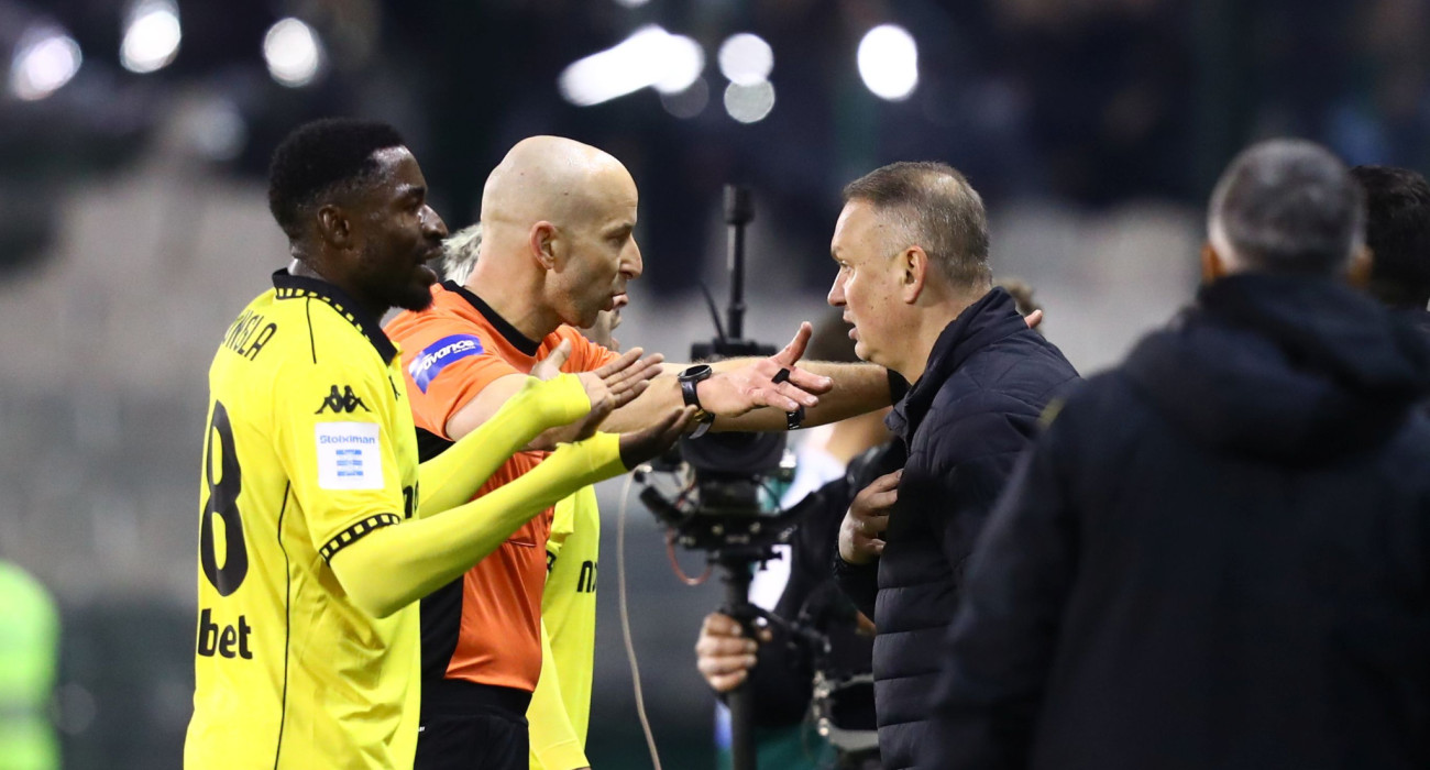 Φωνάζει ο Άρης για τη διαιτησία του Μπόγκναρ στο παιχνίδι με τον Παναθηναϊκό / Πηγή: Eurokinissi