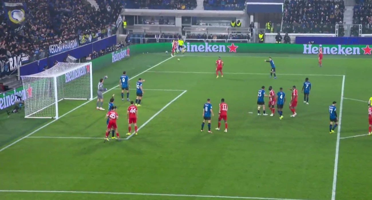 Στιγμιότυπο από την αναμέτρηση Αταλάντα - Μπάγερν Μονάχου