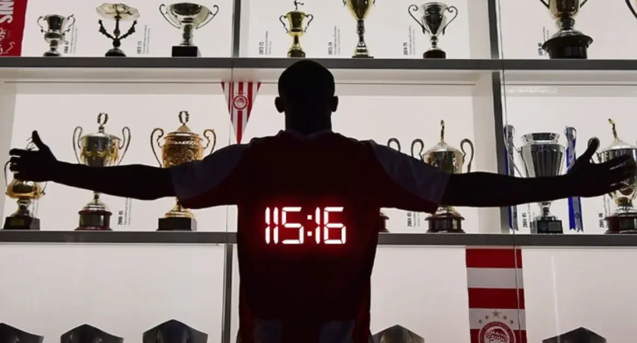 H φωτογραφία της ανάρτησης του Ολυμπιακού με το... υπονοούμενο / Olympiacos FC