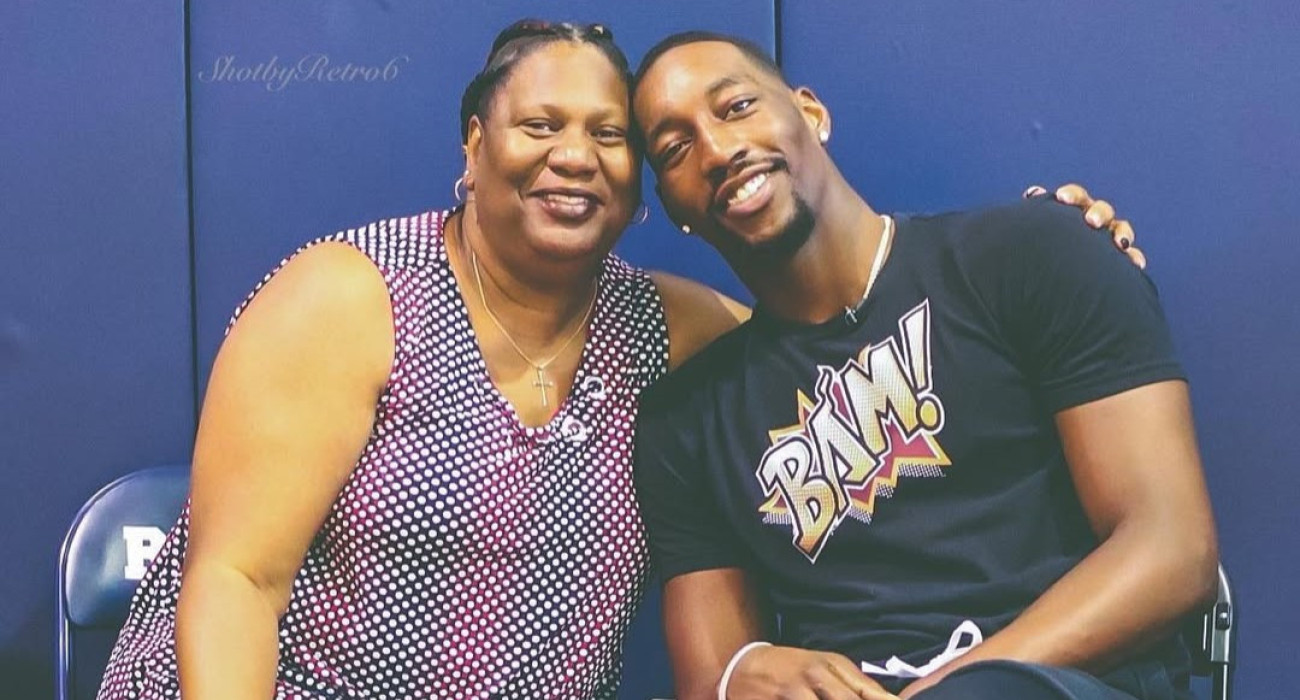 Ο Μπαμ Αντεμπάγιο έχει μία τρυφερή σχέση με τη μητέρα του/Πηγή: instagram.com@bam1of1