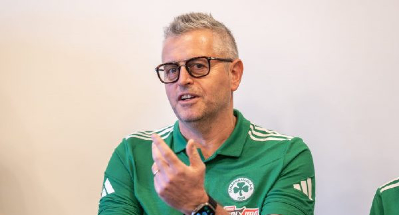 Ο Αλεσάντρο Κιαπίνι στη συνέντευξη Τύπου στην Ιταλία / Πηγή: Pao1908