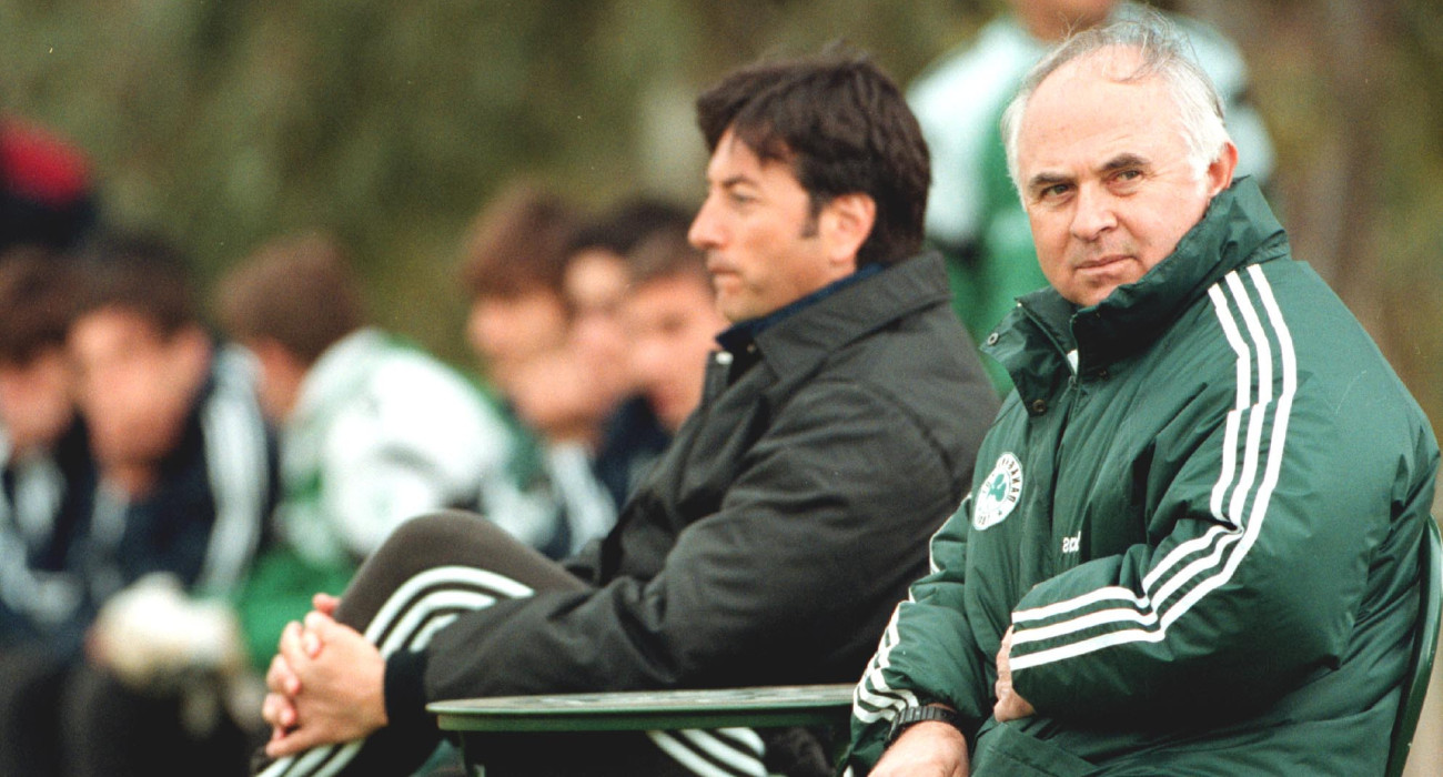 Ο Βασίλης Δανιήλ μαζί με τον Βαγγέλη Βλάχο στον πάγκο του Παναθηναϊκού - ΠΗΓΗ: ΙΝΤΙΜΕ