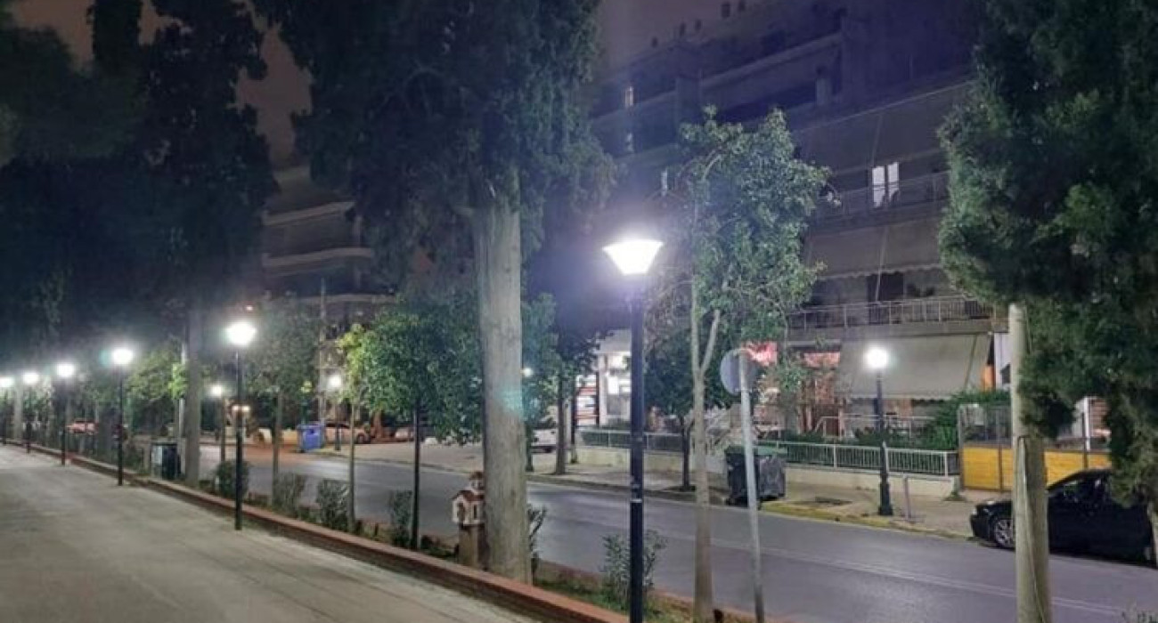 Η οδός Δεκελείας στη Νέα Φιλαδέλφεια