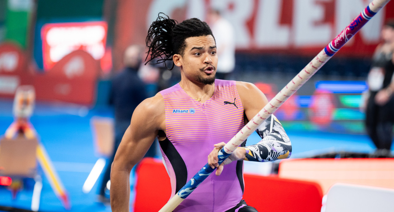 Ο Εμμανουήλ Καραλής σε άλμα του στο Λοτζ της Πολωνίας / Πηγή: Marcin Golba/NurPhoto via Getty Images