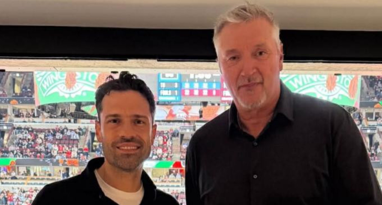 O Kωνσταντίνος Αργυρός με τον θρυλικό Τόνι Κούκοτς / Screenshot (@argiros_konstantinos)