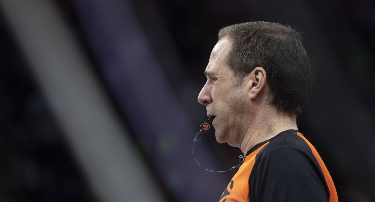 Ο Εμίλιο Πέρεζ είναι ένας από τους διαιτητές του ντέρμπι Ολυμπιακός - Παναθηναϊκός για τη EuroLeague/Πηγή: imago