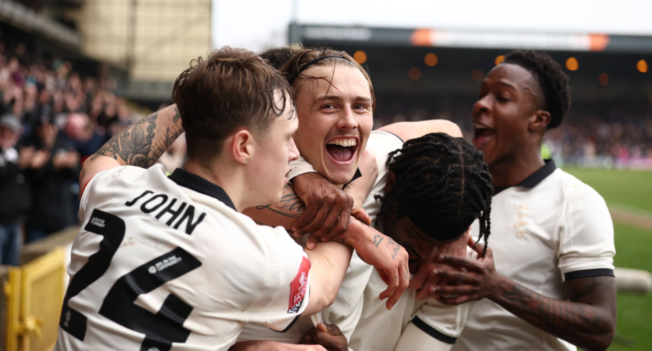 Οι έξαλλοι πανηγυρισμοί της Πορτ Βέιλ στο παιχνίδι με τη Σάντερλαντ / Πηγή: Imago