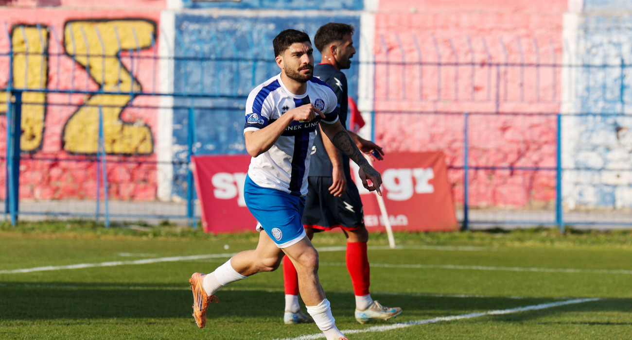 Ο Αντώνης Καπνίδης ήταν η «χρυσή» αλλαγή του Νίκου Αναστόπουλου / Πηγή: Intim