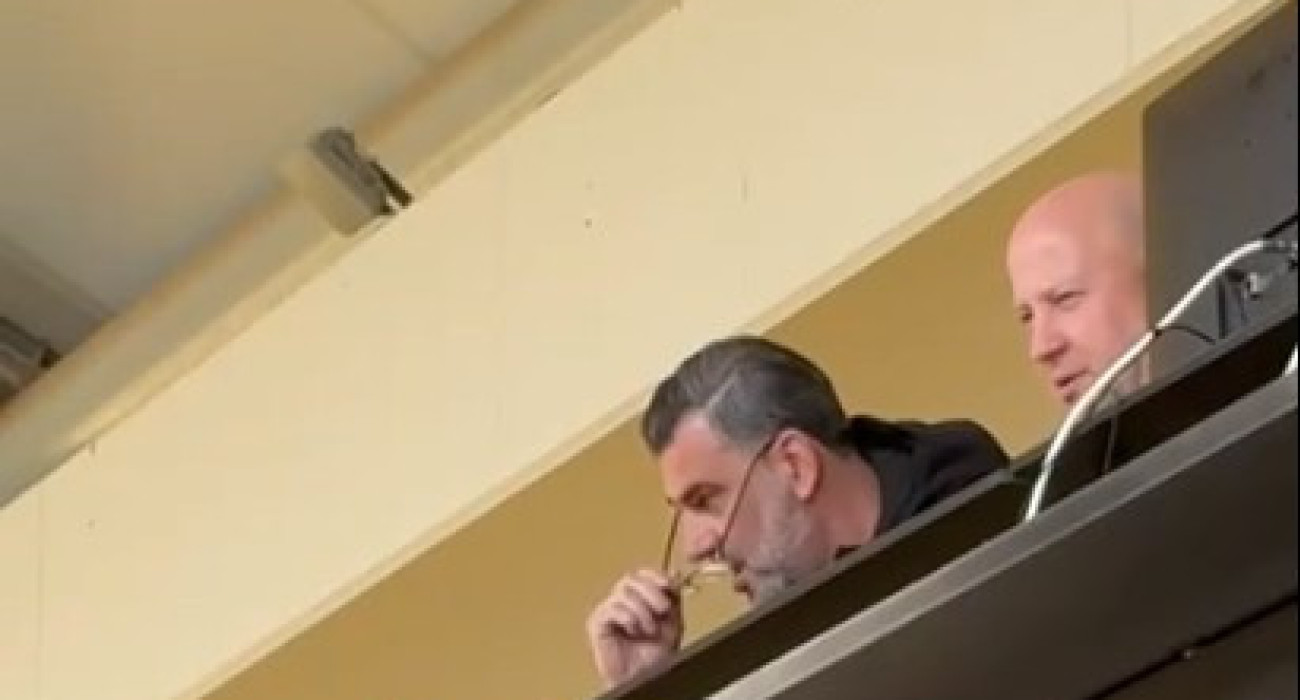 Μάρκο Νίκολιτς και Δημήτρης Ναλιτζής στα δημοσιογραφικά της Allwyn Arena για το ΑΕΚ-ΑΕΛ Novibet / Screenshot