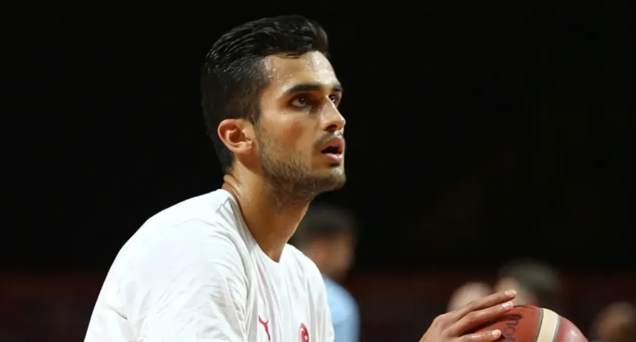 Εντυπωσιακό ντεμπούτο με doulbe-double για τον Γιουρτσεβέν στην G-League (video)