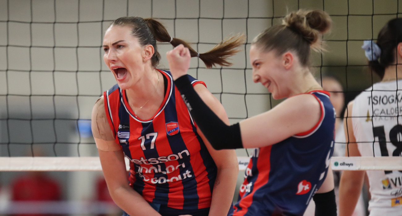 Ραχίμοβα και Στογίλκοβιτς πανηγυρίζουν στον τελικό του Κυπέλλου Ελλάδας με τη Θήρα / Πηγή: Intime
