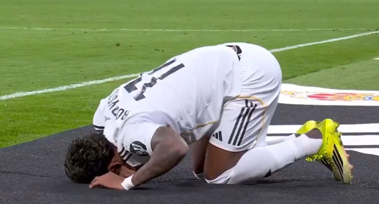 Ο Ροντρίγκο αμέσως μετά τον σοβαρό τραυματισμό του / Screenshot