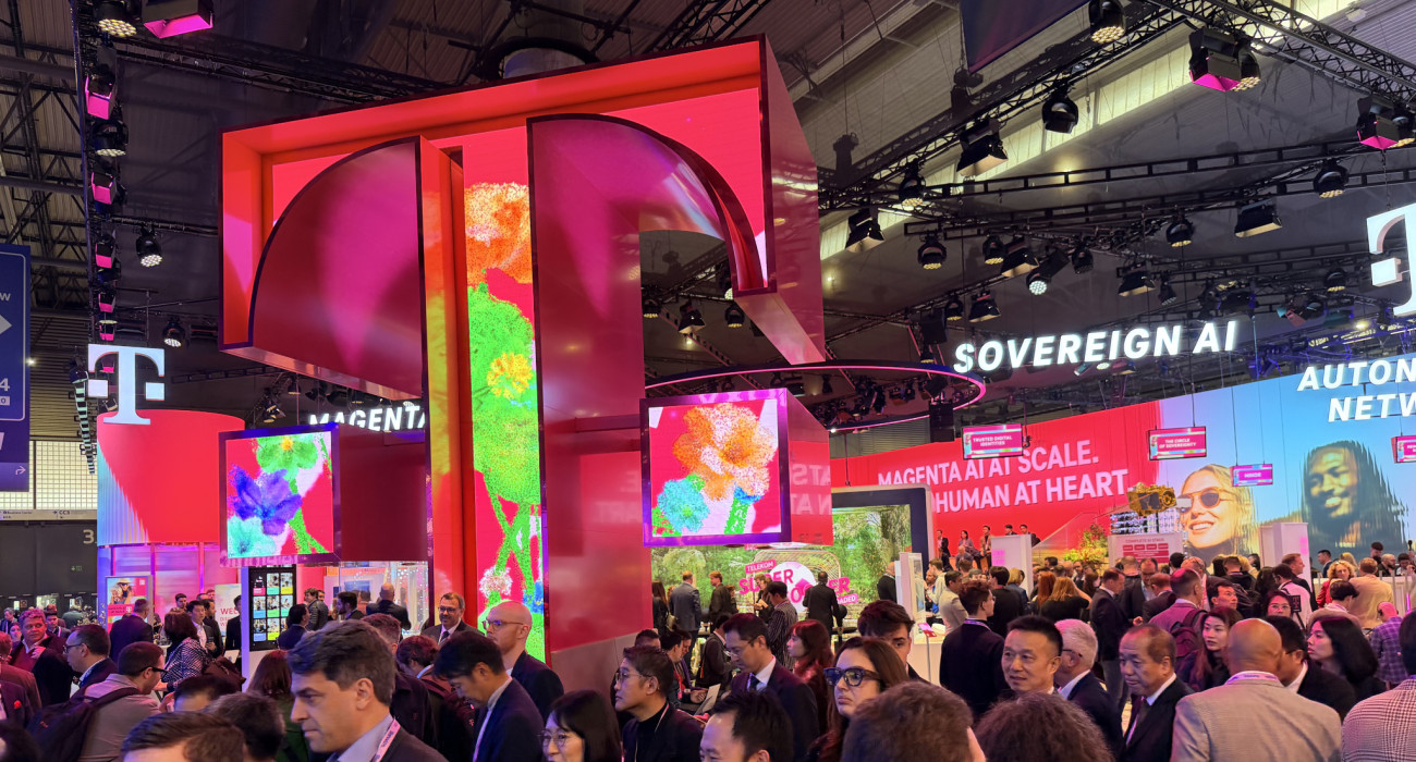 To booth της Telekom στο MWC 2026 είχε αρκετές καινοτομίες, όλες με βάση την τεχνητή νοημοσύνη