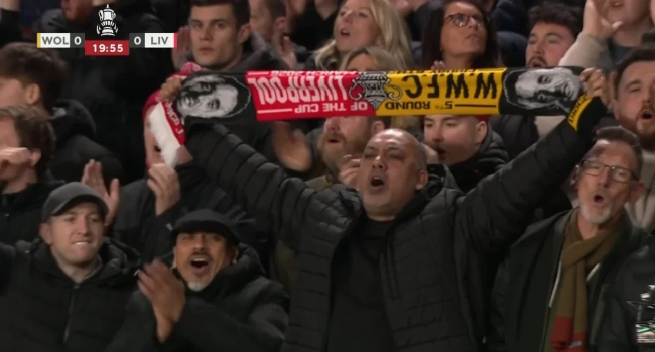 Οπαδός στο Γουλβς-Λίβερπουλ / Screenshot