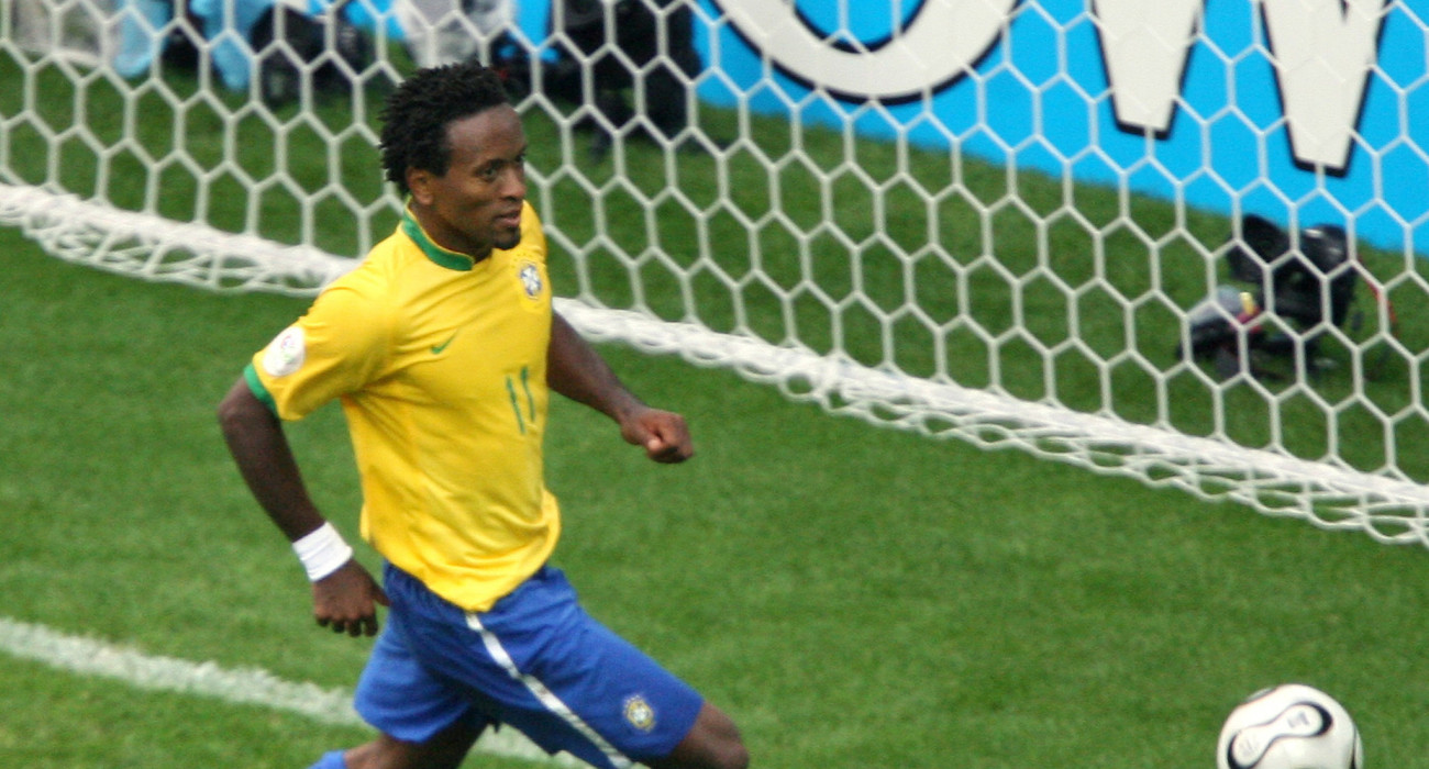 Ο Ζε Ρομπέρτο με τη φανέλα της εθνικής Βραζιλίας/ Πηγή: ΙΝΙΤΙΜΕ