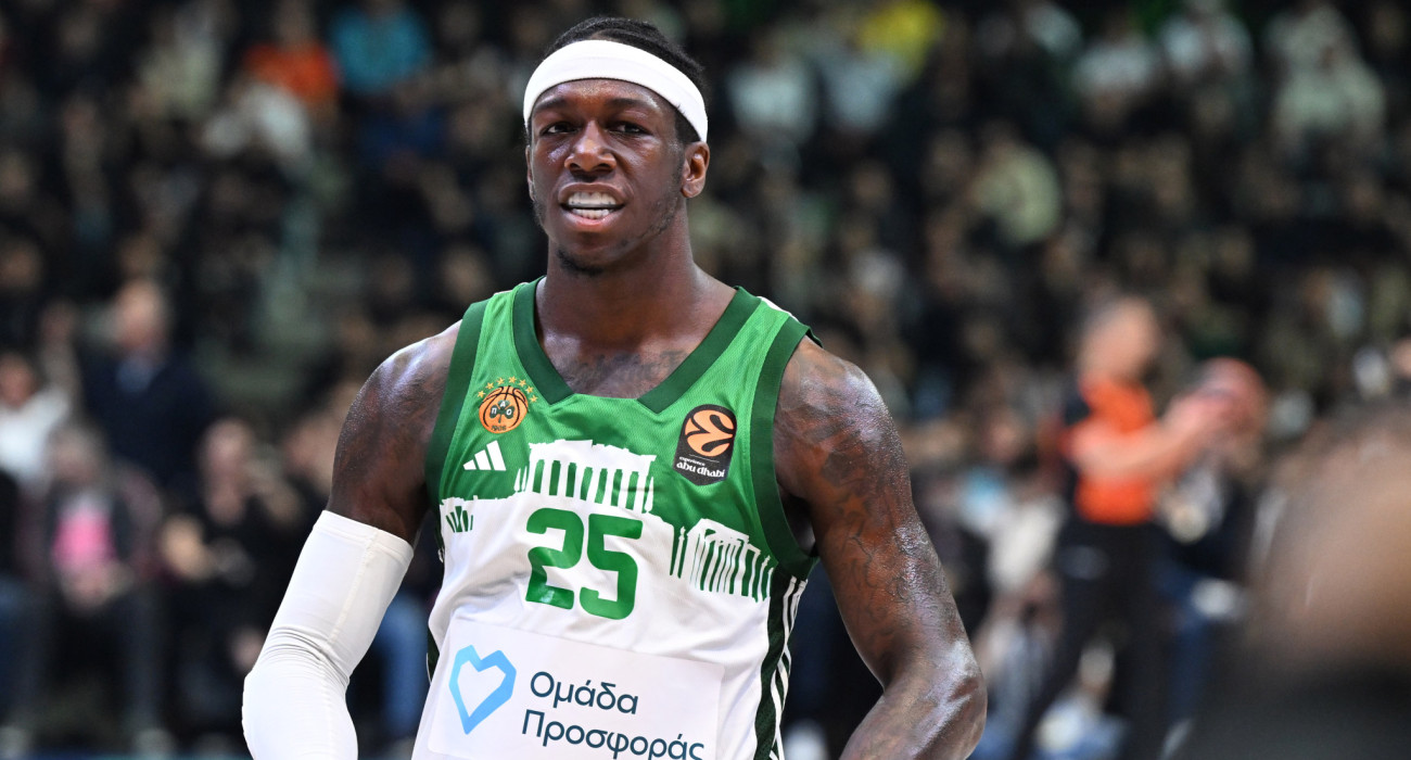 Ο Κέντρικ Ναν... αγριοκοιτάζει τους αντιπάλους του στο Ντουμπάι / V.Stolis