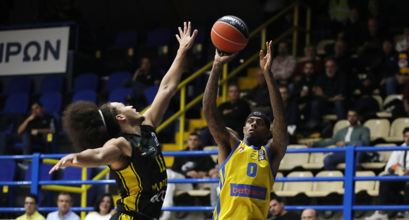 Μαρούσι - Περιστέρι / πηγή; intime