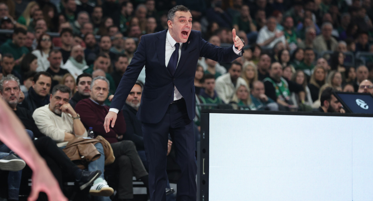 Ο Πάολο Γκαλμπιάτι στην αναμέτρηση με τον Παναθηναϊκό / πηγή: intime