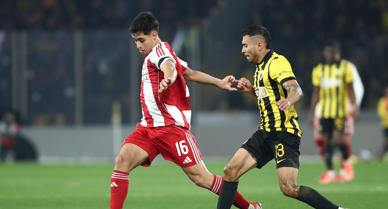 Σιπιόνι και Πινέδα στο ΑΕΚ-Ολυμπιακός / Πηγή: Intime