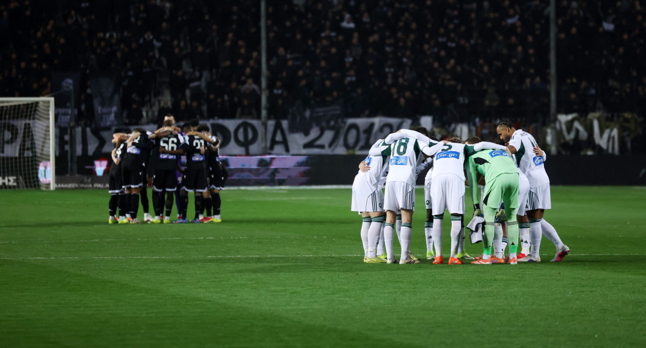 «Όρκος νίκης» από τους παίκτες του Παναθηναϊκού και του ΠΑΟΚ πριν τη μεταξύ τους «μάχη» στην Τούμπα / Πηγή: InTime