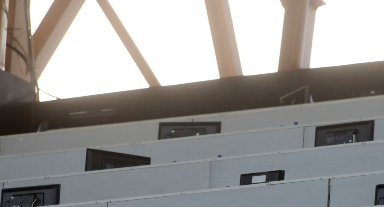 Τα άδεια δημοσιογραφικά στην Τούμπα μετά την ένταση / Πηγή: Intime