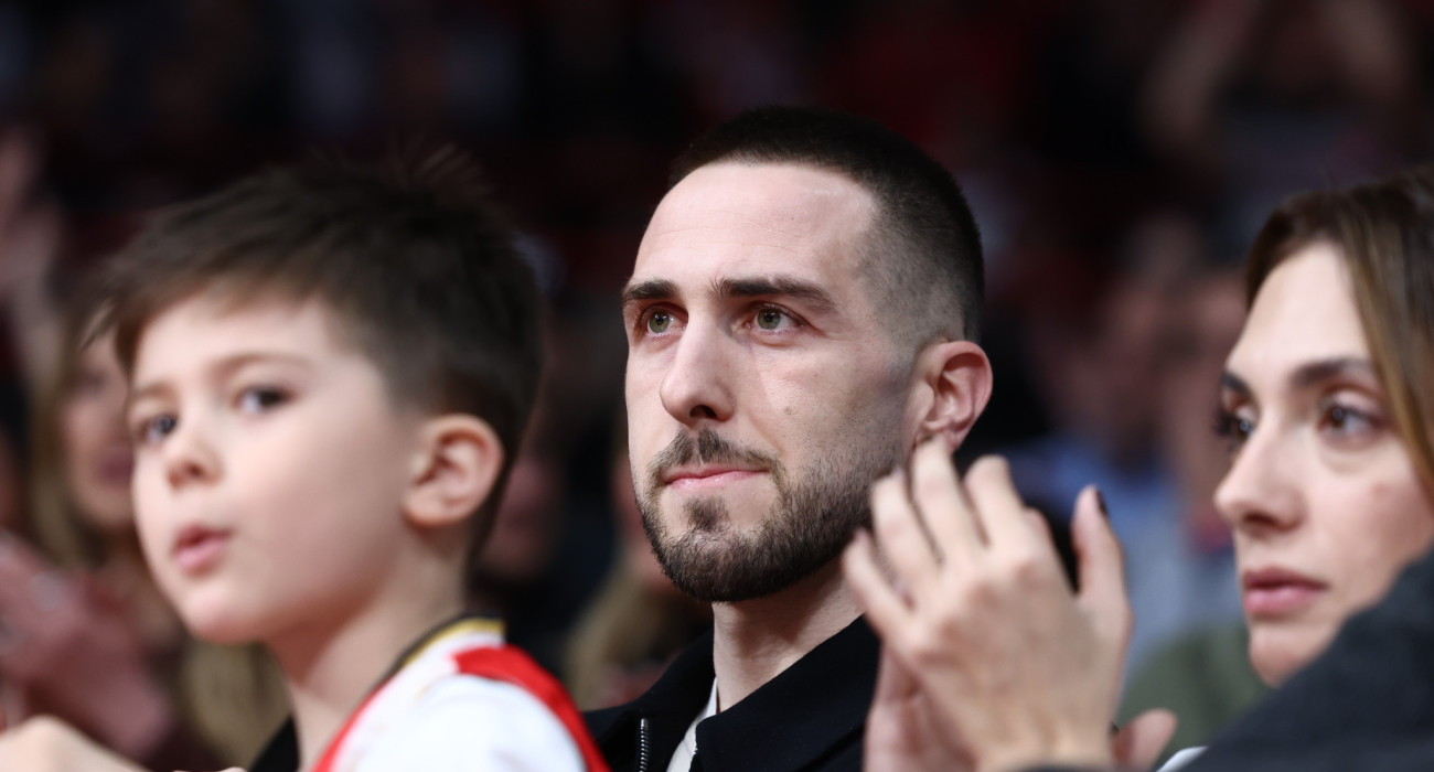 O Κώστας Φορτούνης στο ΣΕΦ για το Ολυμπιακός - Φενέρμπαχτσε / Πηγή: Intime