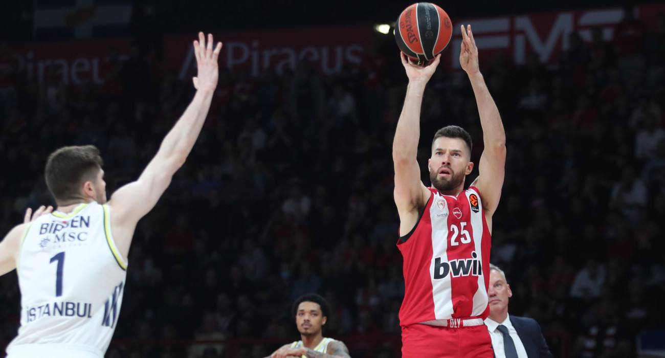 Ο Ολυμπιακός νίκησε τη Φενέρμπαχτσε και φουλάρει για το πλεονέκτημα έδρας/Πηγή: Intime