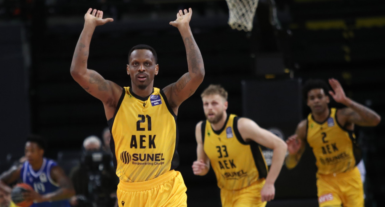 Ο Τζέιμς Νάναλι - Πηγή: Intime