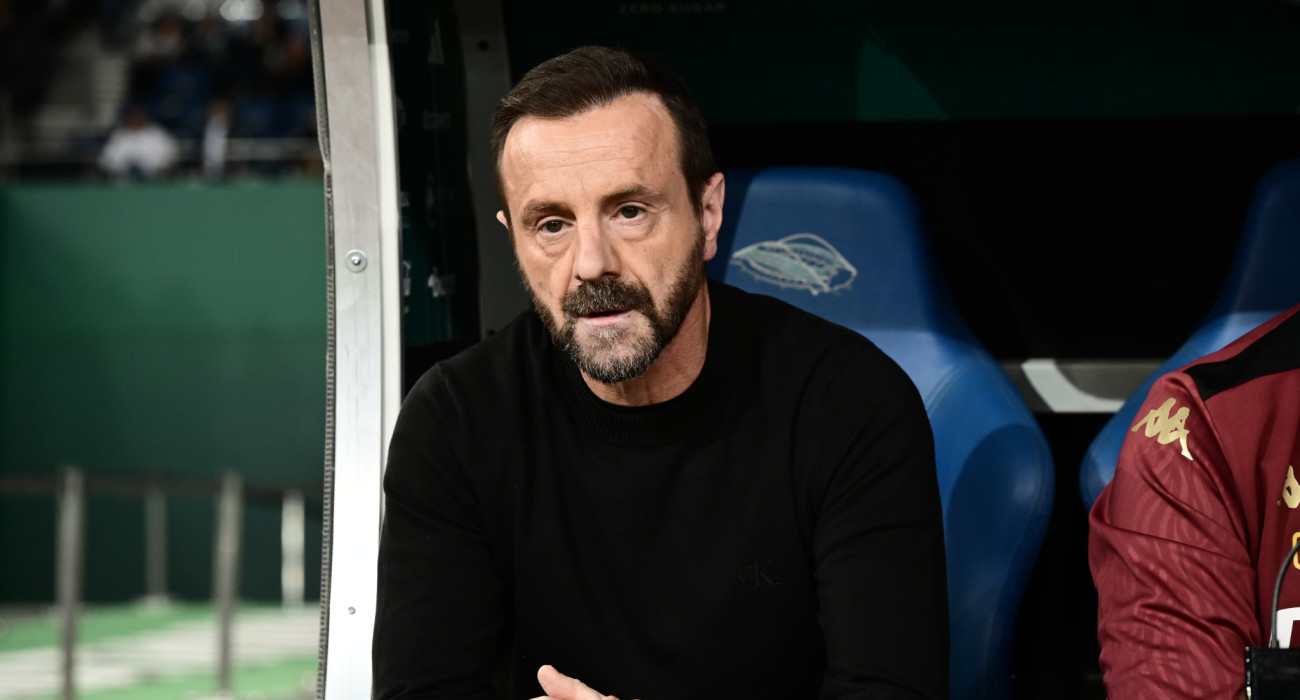 Ο Άκης Μάντζιος θα παραμείνει στην άκρη του πάγκου της Εθνικής Κύπρου / Πηγή: Intime