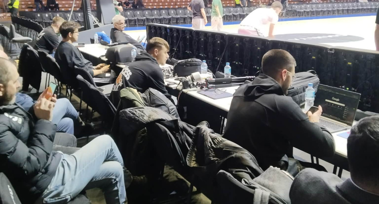 Τα δημοσιογραφικά της «Zetra Arena»