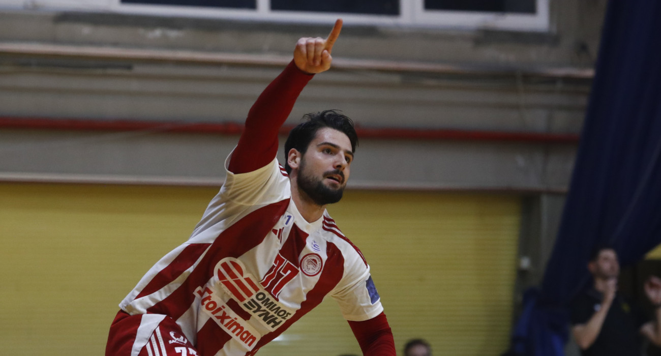 Ο Σάββας Σάββα του Ολυμπιακού σε πανηγυρισμό / Πηγή: Eurokinissi