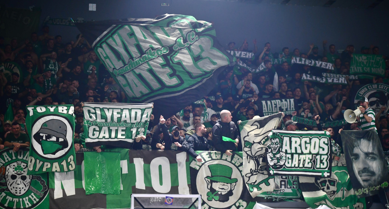 Ο κόσμος του Παναθηναϊκού αποθέωσε τις παίκτριες του τριφυλλιού παρά την ήττα από τη Βαλεφόλια/Πηγή: Eurokinissi