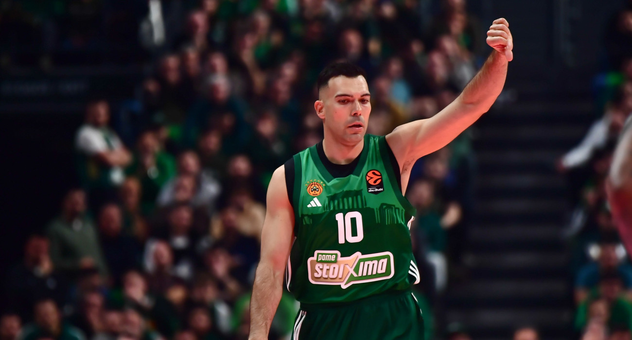 Ο Κώστας Σλούκας εναντίον του Ερυθρού Αστέρα / πηγή: eurokinissi