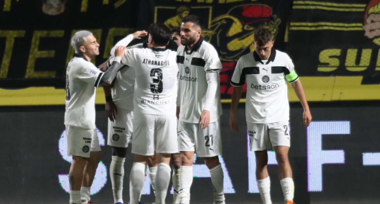 Οι ποδοσφαιριστές του ΟΦΗ πανηγυρίζουν το γκολ του Ταξιάρχη Φούντα / Πηγή: Eurokinissi