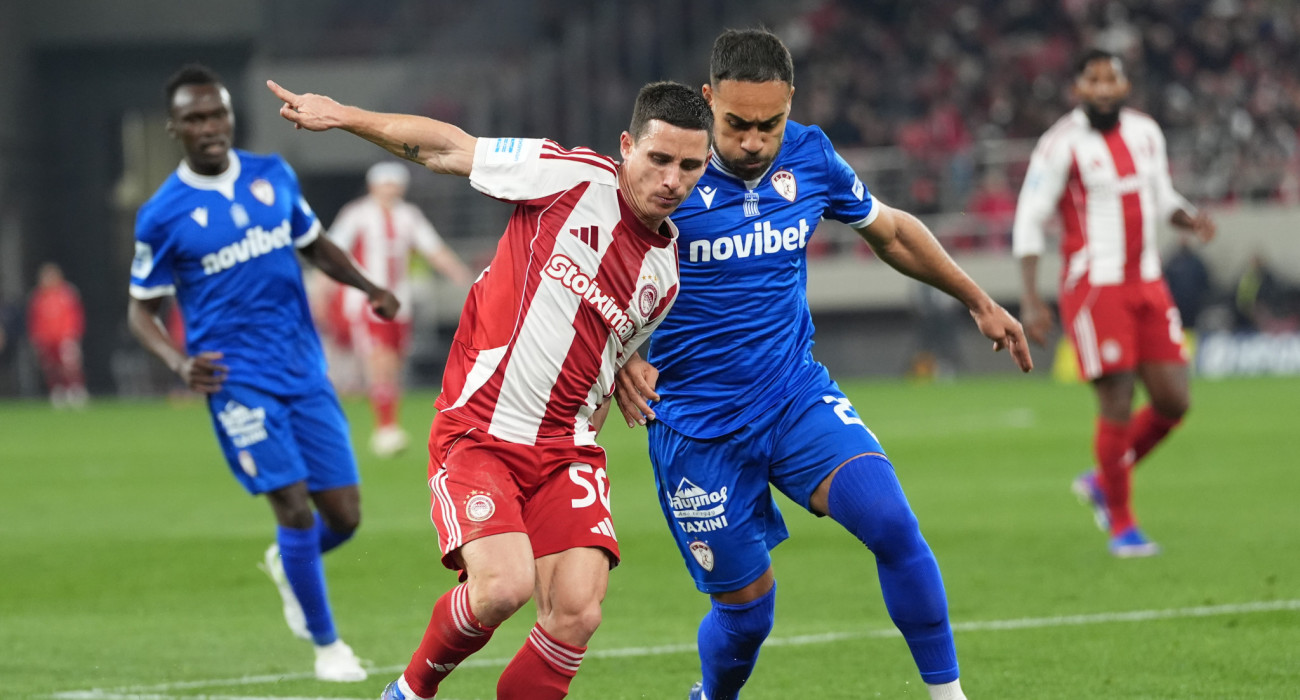 Στιγμιότυπο από την αναμέτρηση του Ολυμπιακού με την ΑΕΛ Novibet / Πηγή: Eurokinissi