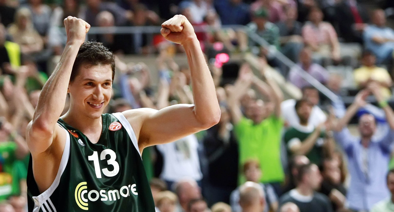 Όταν ο Δημήτρης Διαμαντίδης έπαιρνε το τρίτο του ευρωπαϊκό με τον Παναθηναϊκό, το 2011 στη Βαρκελώνη / Πηγή: ΙΝΤΙΜΕ