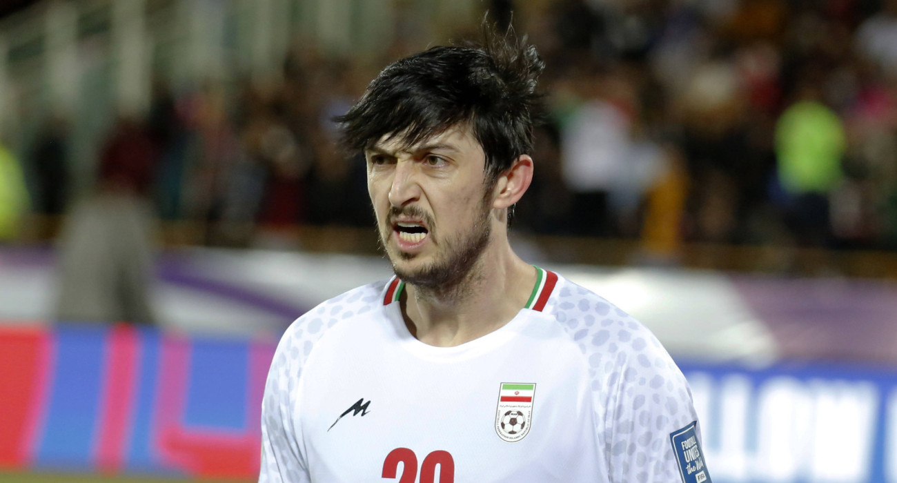 Ο Σαρντάρ Αζμούν τέθηκε εκτός εθνικής ομάδας του Ιράν για πολιτικούς λόγους / Πηγή: Imago