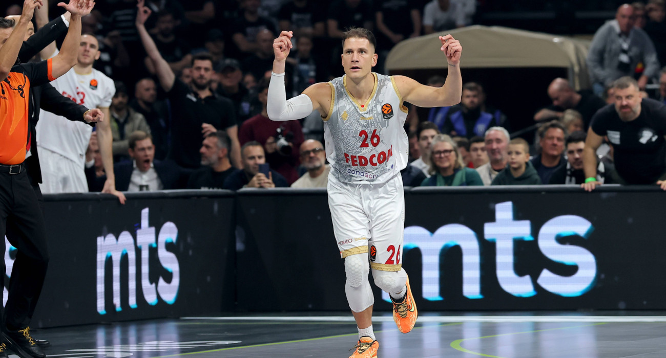 «Money in the bank», ο κλασικός πανηγυρισμός του Νεμάνια Νέντοβιτς / Πηγή: IMAGO