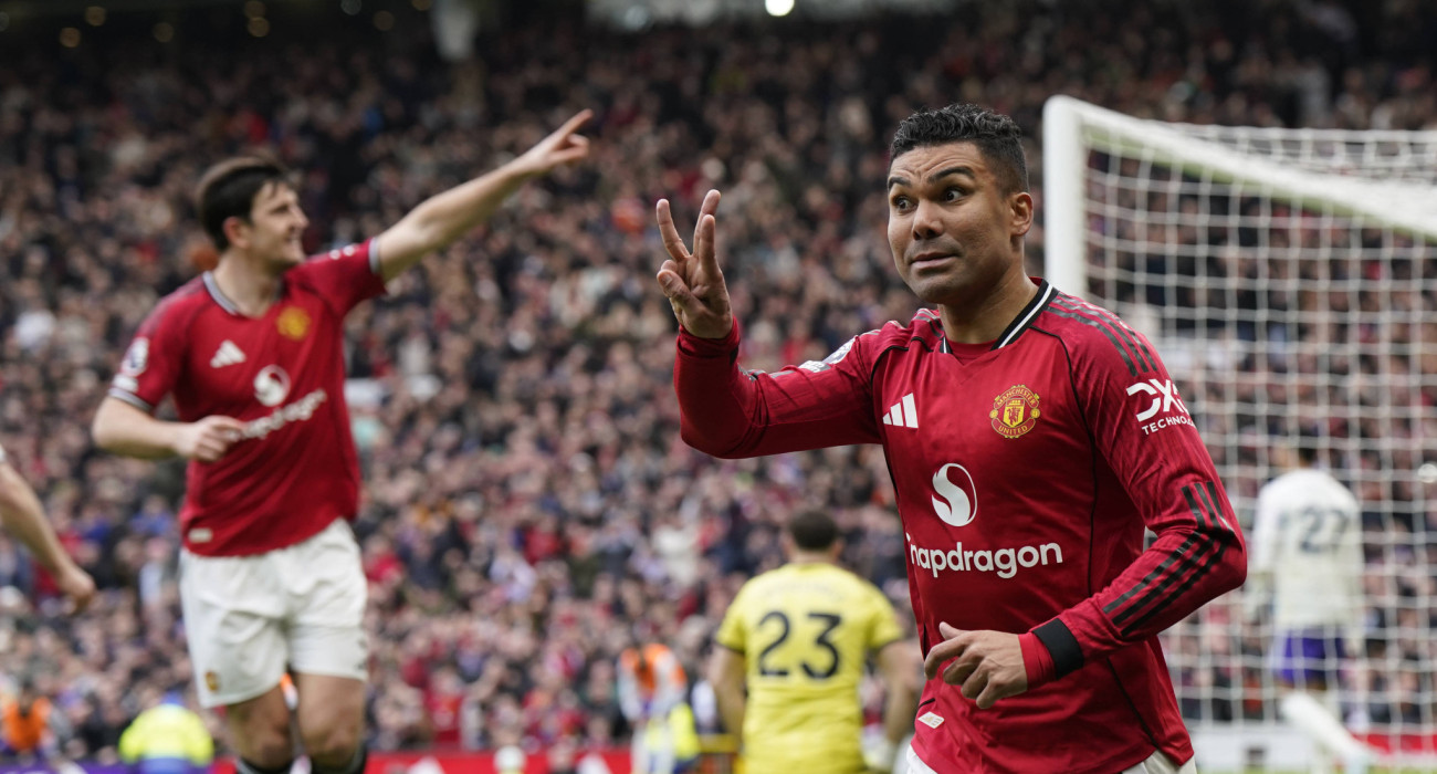 Ο Κασεμίρο πανηγυρίζει το γκολ που πέτυχε στο Μάντσεστερ Γιουνάιτεντ-Άστον Βίλα / Πηγή: Imago
