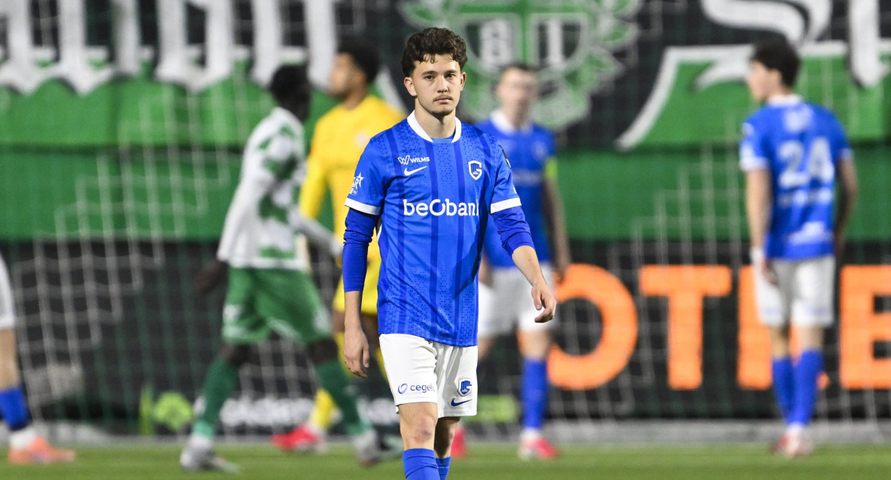 Ο Κωνσταντίνος Καρέτσας απογοητεύμενος μετά την ισοπαλία της Γκενκ / Πηγή: Imago