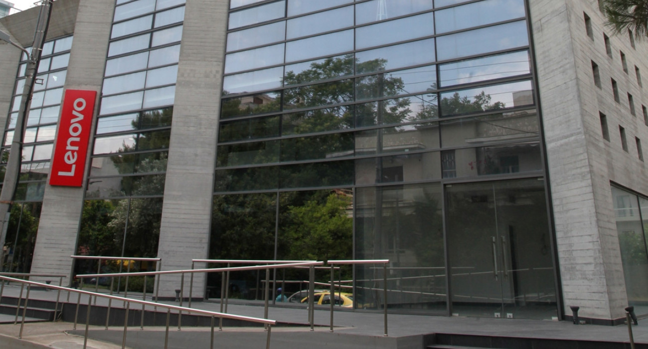 Για άλλη μια χρονιά, η Lenovo κινήθηκε στην κορυφή των πωλήσεων για consumer PC και tablet