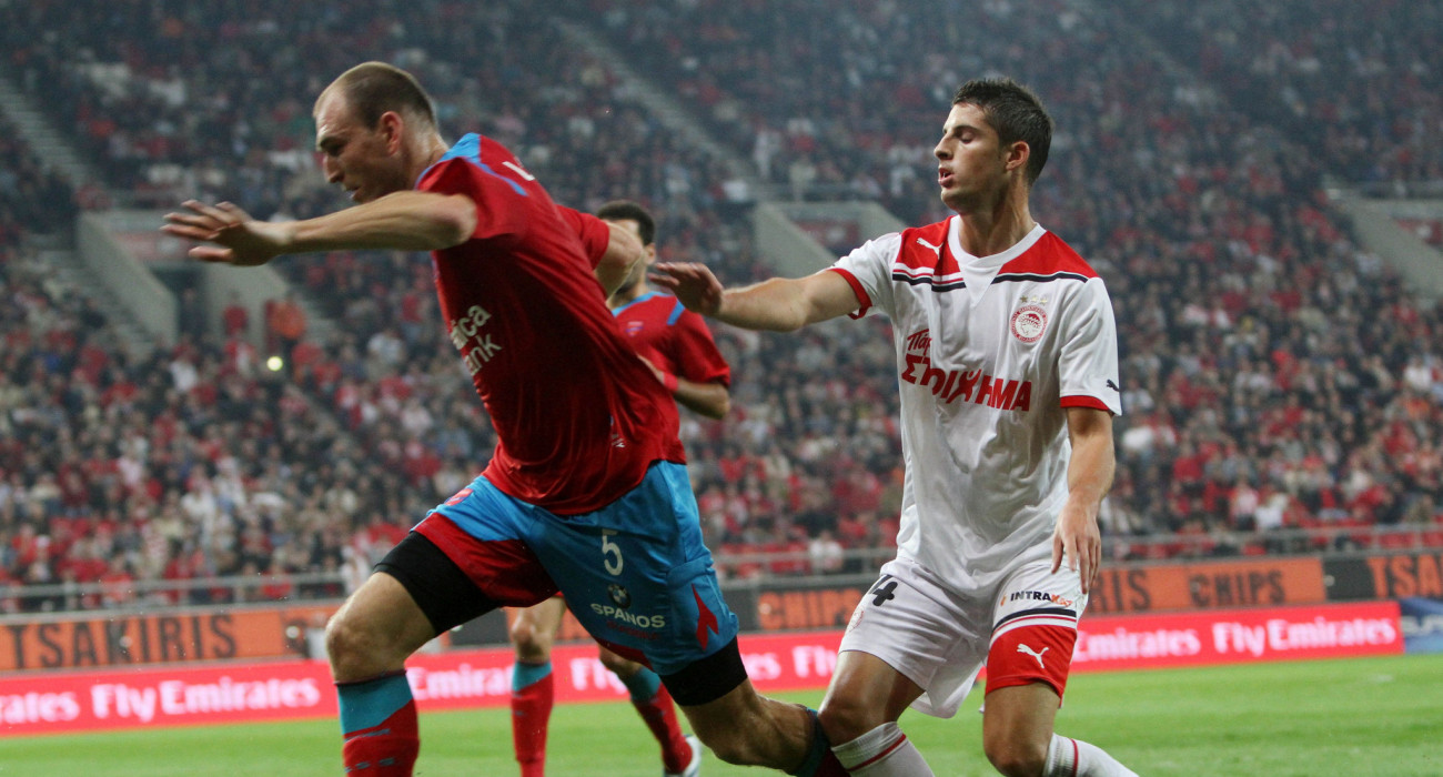 Ο Μάρτιν Λάτκα σε παιχνίδι του Πανιωνίου κόντρα στον Ολυμπιακό / Πηγή: Intime