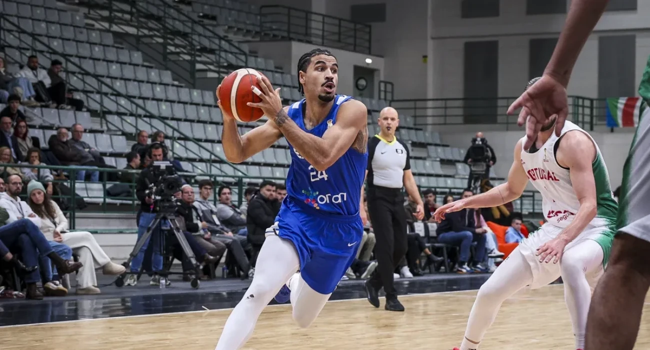 Ο Ναζ Μήτρου - Λονγκ με τη φανέλα της Εθνικής Ελλάδας/Πηγή: FIBA